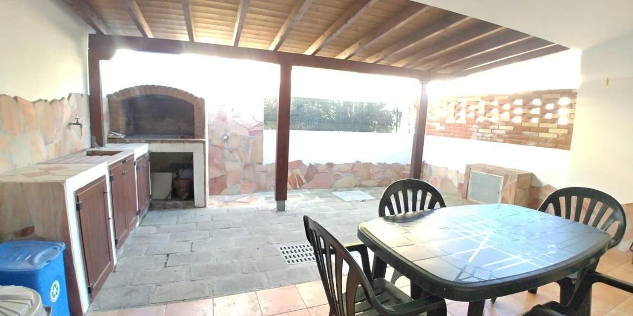 Casa Giovanna Porto Pino Bagian luar foto
