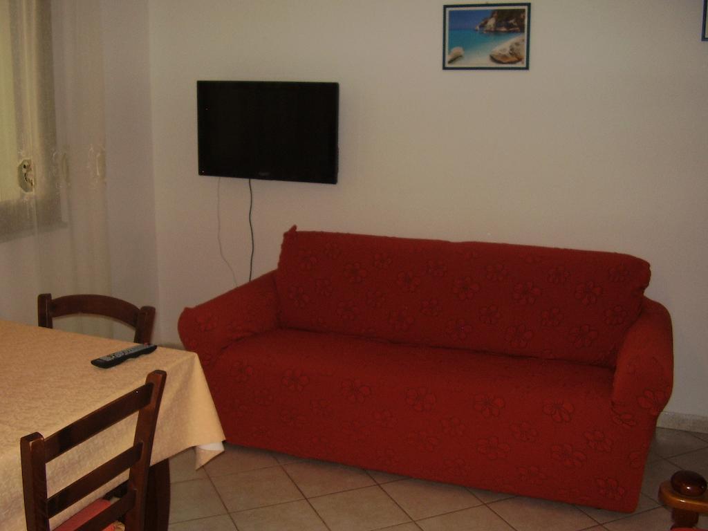 Casa Giovanna Porto Pino Ruang foto