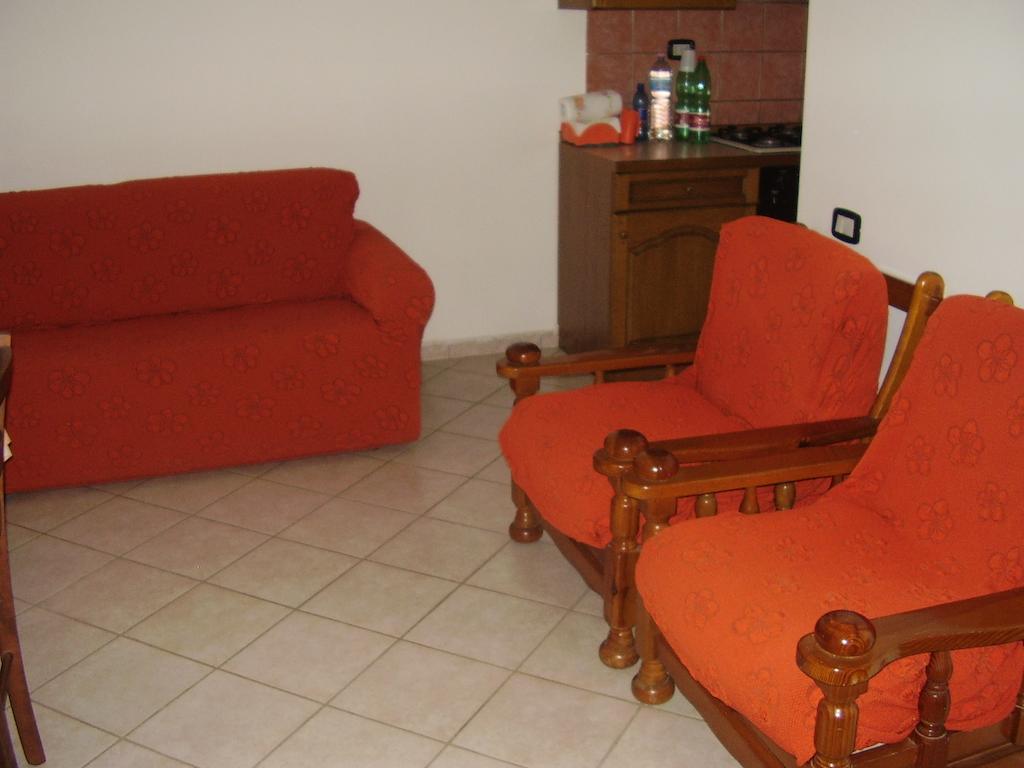 Casa Giovanna Porto Pino Ruang foto